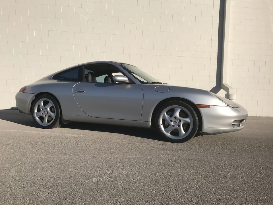 1999 Porsche 996 Carrera - Image 9 of 31