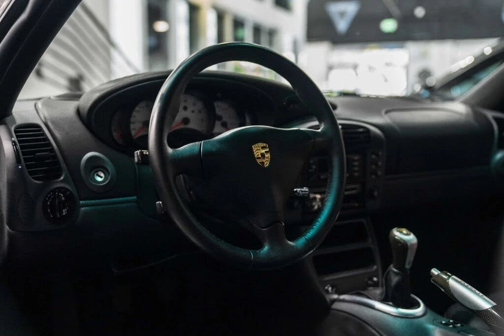 1999 Porsche 996 Carrera 4 - Image 19 of 20
