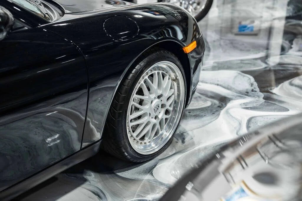 1999 Porsche 996 Carrera 4 - Image 8 of 20