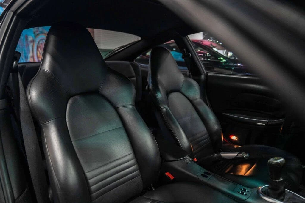 1999 Porsche 996 Carrera 4 - Image 14 of 20