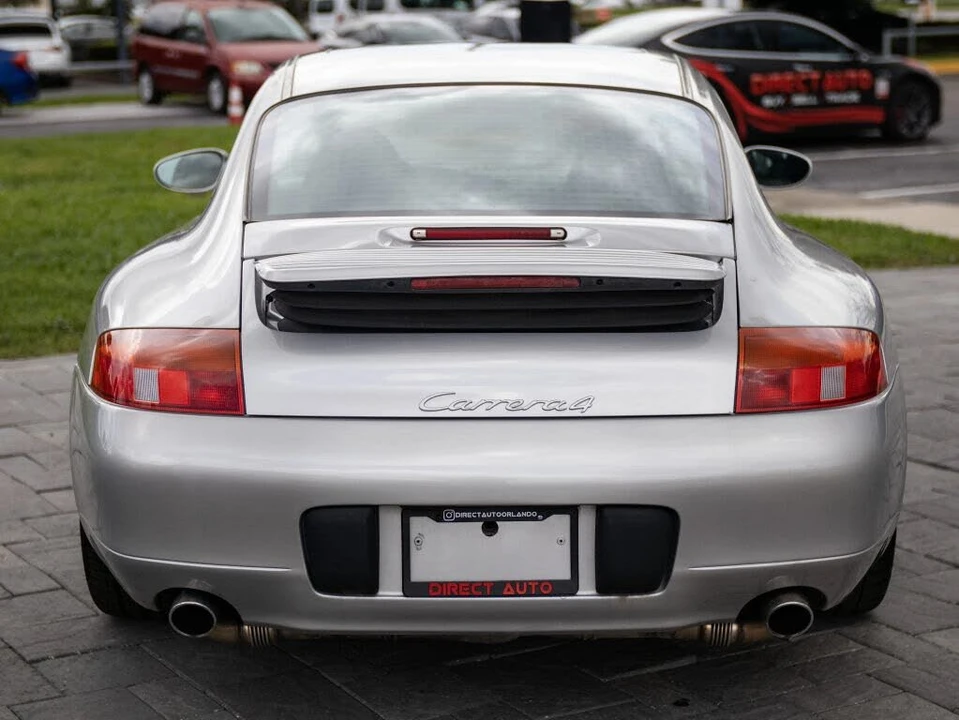 1999 Porsche 996 Carrera 4 - Image 15 of 31