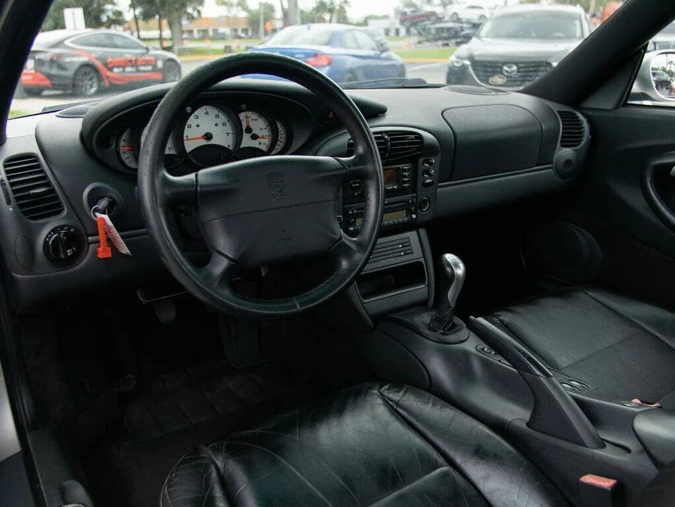 1999 Porsche 996 Carrera 4 - Image 22 of 31