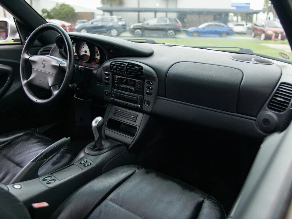1999 Porsche 996 Carrera 4 - Image 27 of 31
