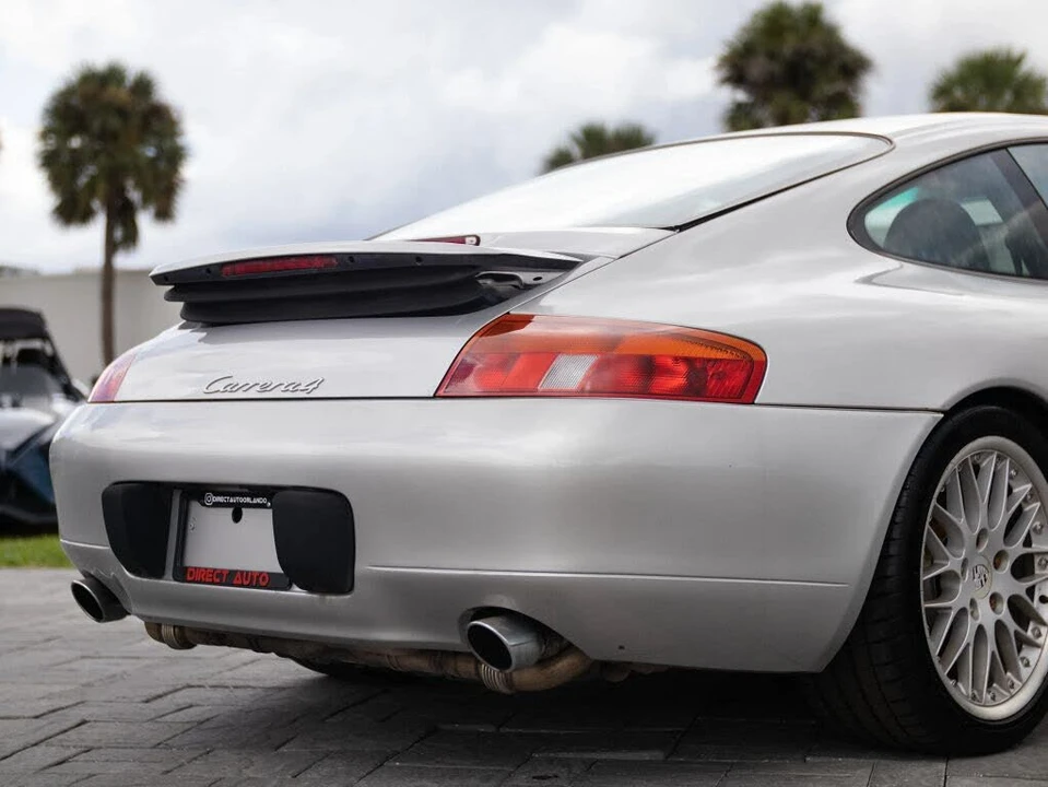 1999 Porsche 996 Carrera 4 - Image 18 of 31
