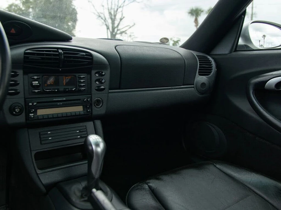 1999 Porsche 996 Carrera 4 - Image 23 of 31