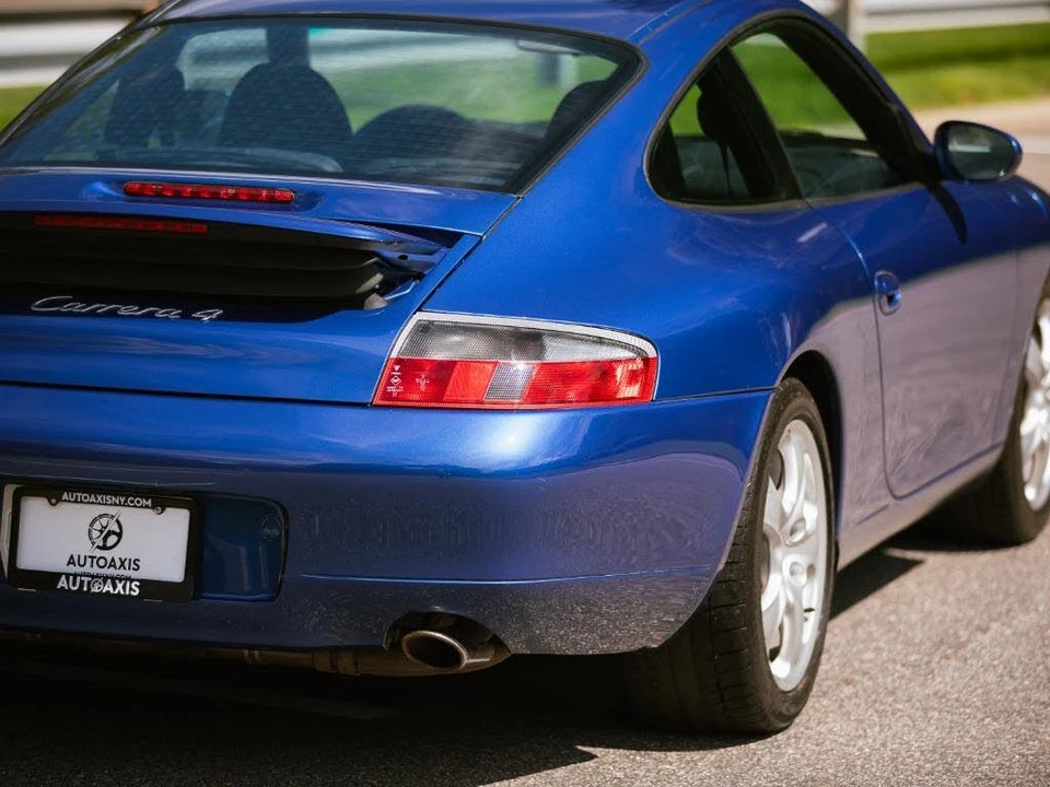 1999 Porsche 996 Carrera 4 - Image 22 of 31