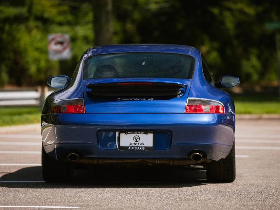 1999 Porsche 996 Carrera 4 - Image 18 of 31