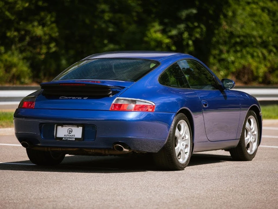 1999 Porsche 996 Carrera 4 - Image 17 of 31
