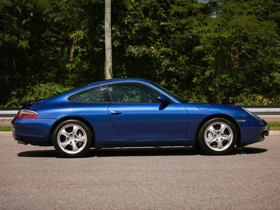 1999 Porsche 996 Carrera 4 - Image 24 of 31