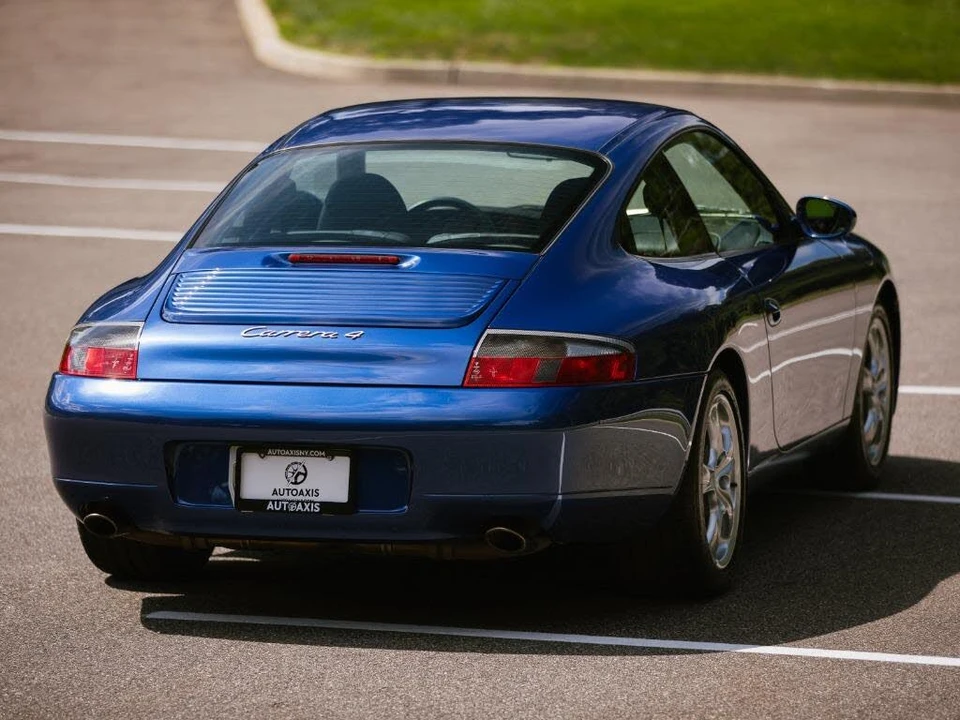 1999 Porsche 996 Carrera 4 - Image 13 of 31