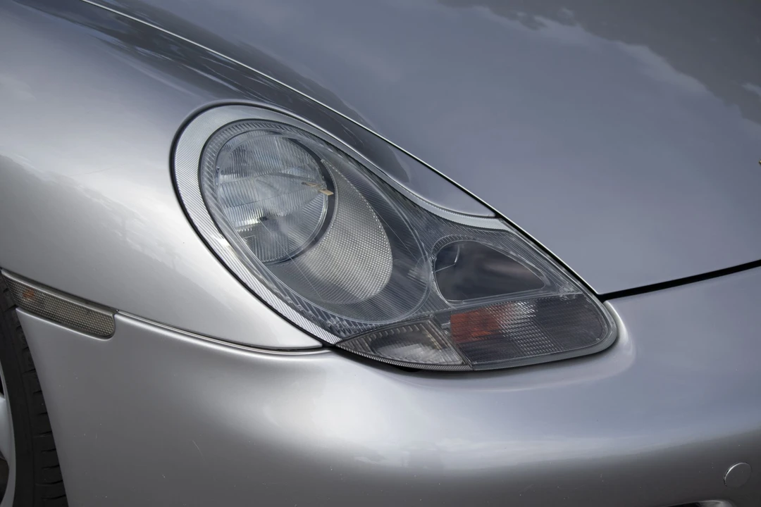 1999 Porsche 996 Carrera - Image 24 of 31