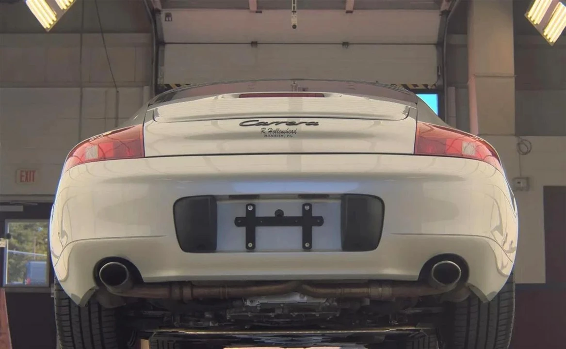 1999 Porsche 996 Carrera 4 - Image 3 of 5