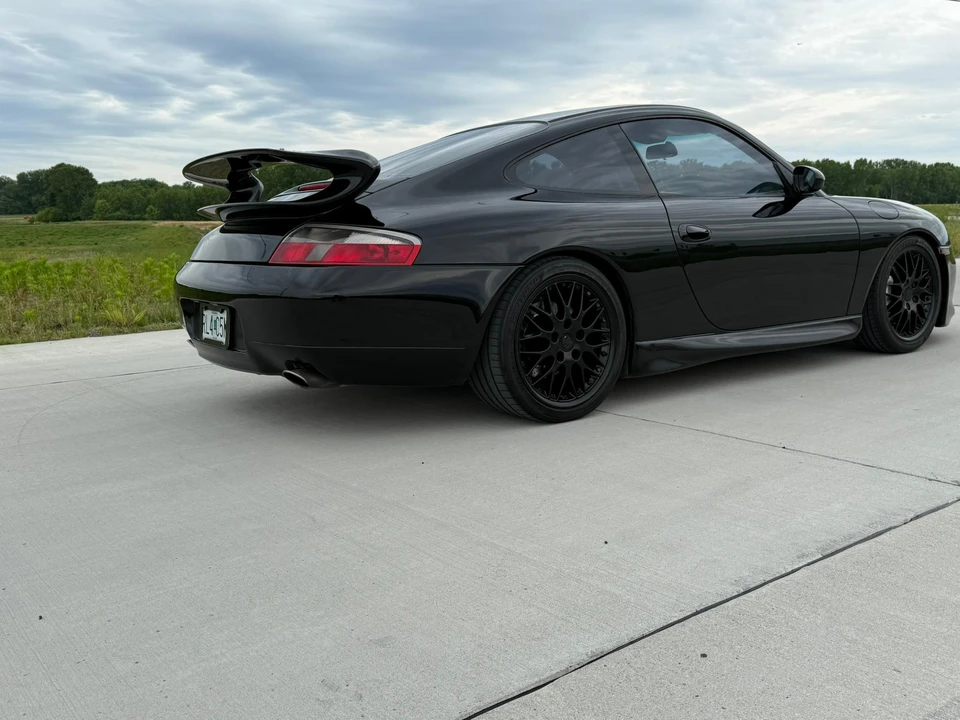 1999 Porsche 996 Carrera - Image 10 of 30