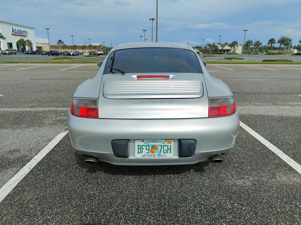1999 Porsche 996 Carrera - Image 19 of 31