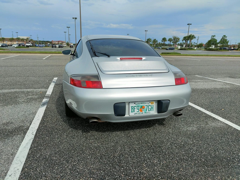 1999 Porsche 996 Carrera - Image 16 of 31