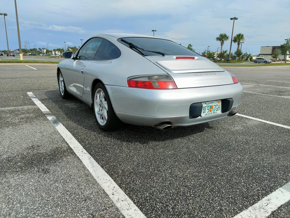 1999 Porsche 996 Carrera - Image 15 of 31