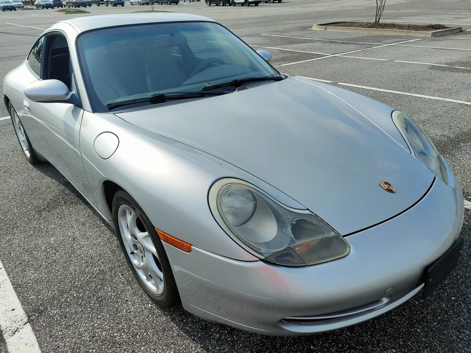 1999 Porsche 996 Carrera - Image 26 of 31
