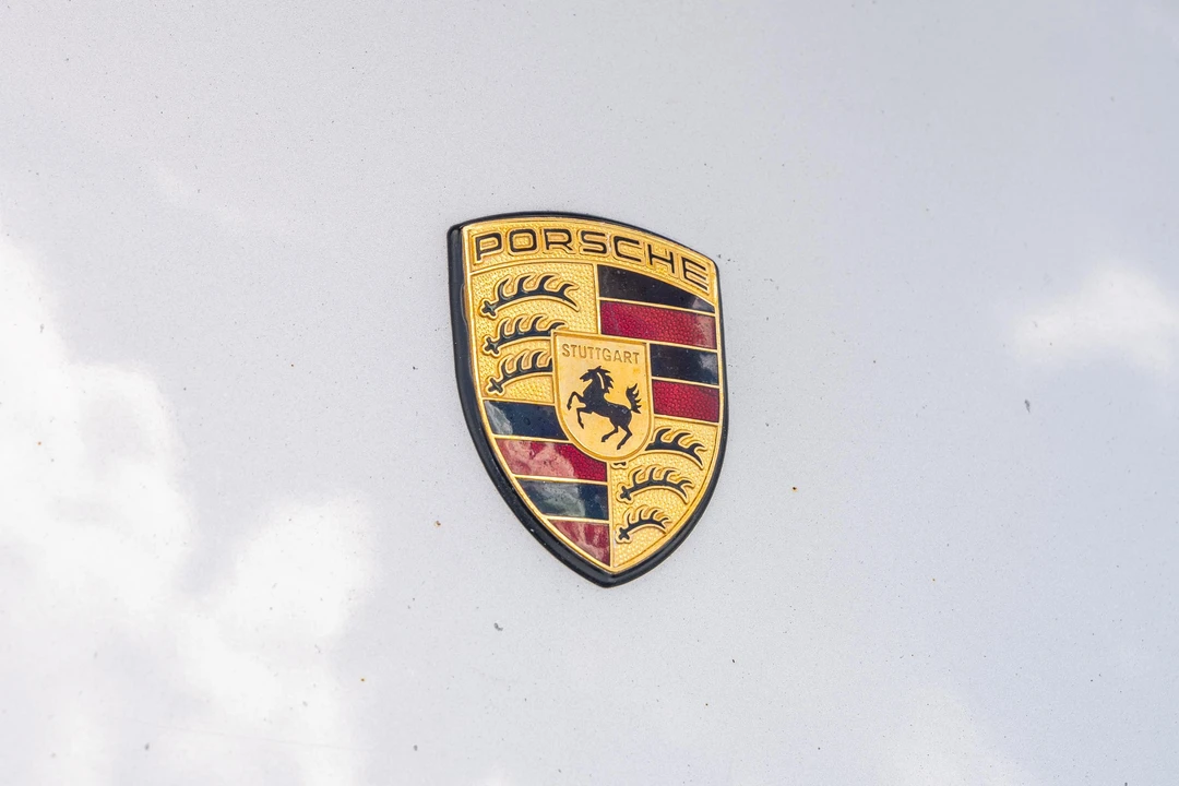 1999 Porsche 996 Carrera - Image 12 of 31