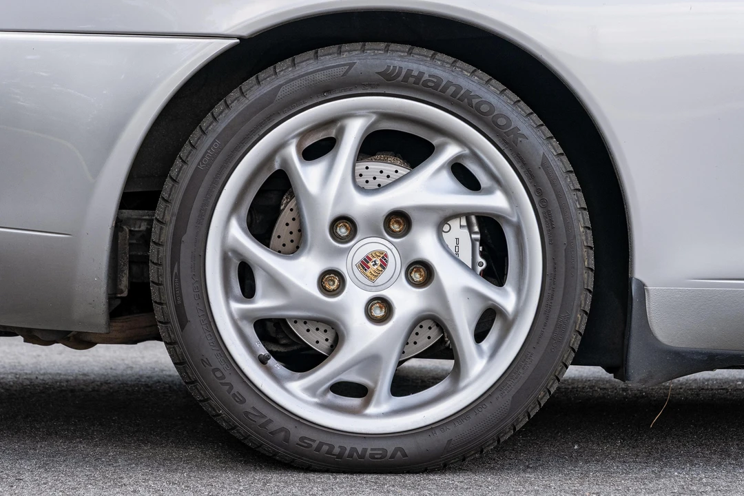 1999 Porsche 996 Carrera - Image 26 of 31