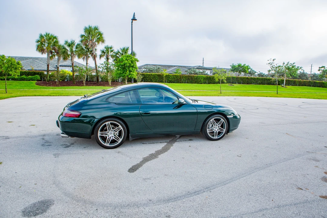 1999 Porsche 996 Carrera 4 - Image 25 of 31