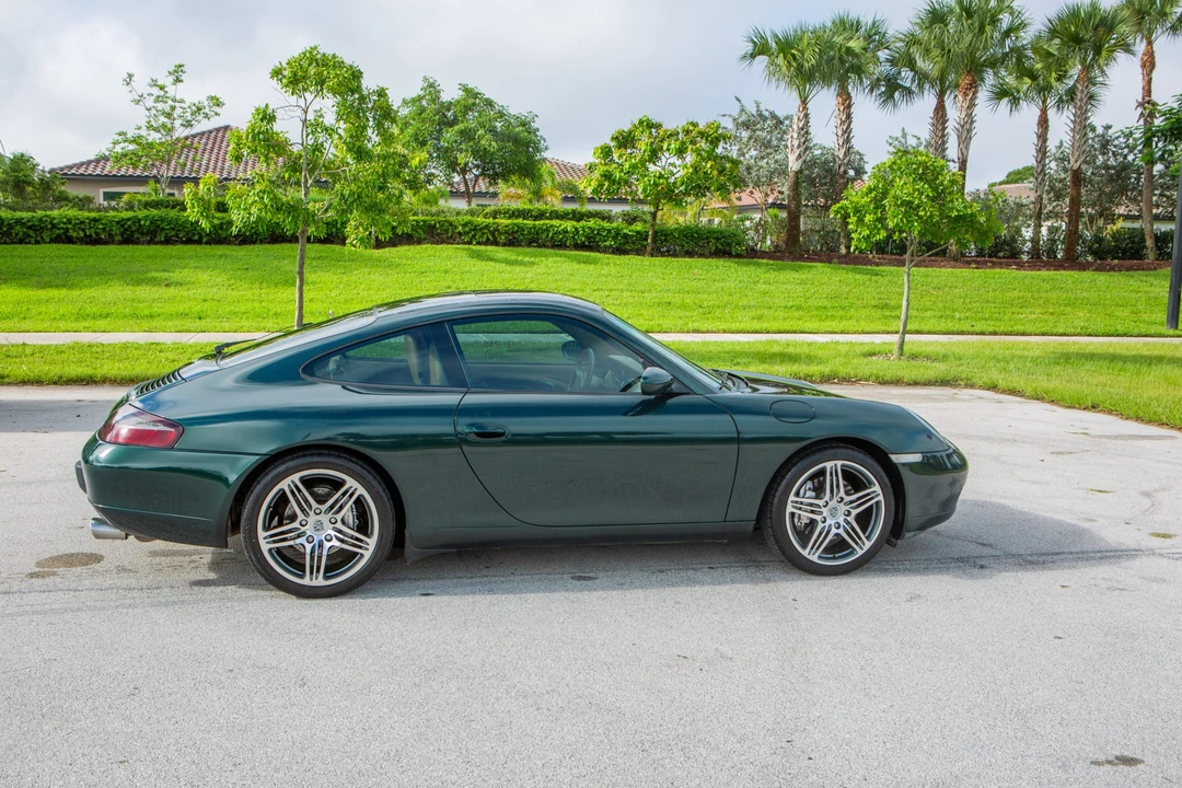 1999 Porsche 996 Carrera 4 - Image 24 of 31