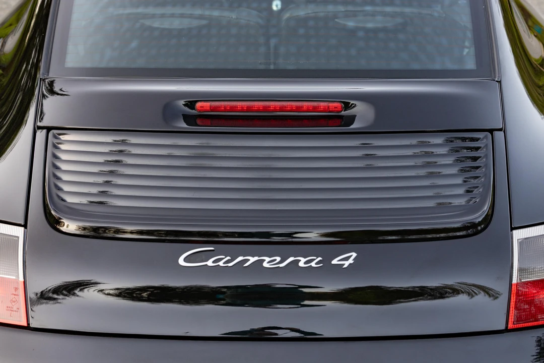 1999 Porsche 996 Carrera - Image 24 of 31