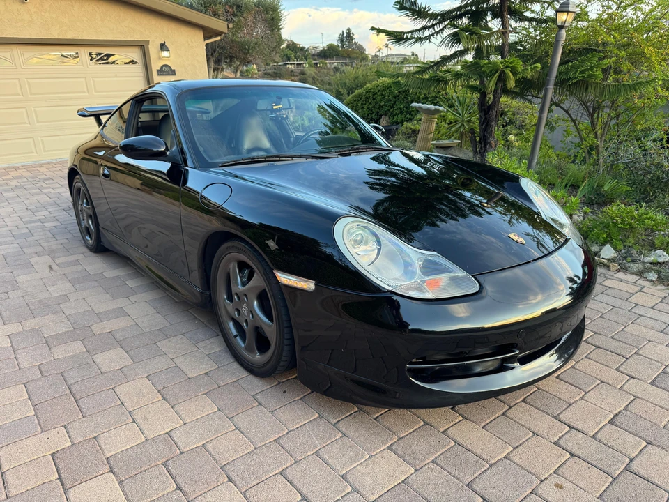 1999 Porsche 996 Carrera 4 - Image 25 of 31