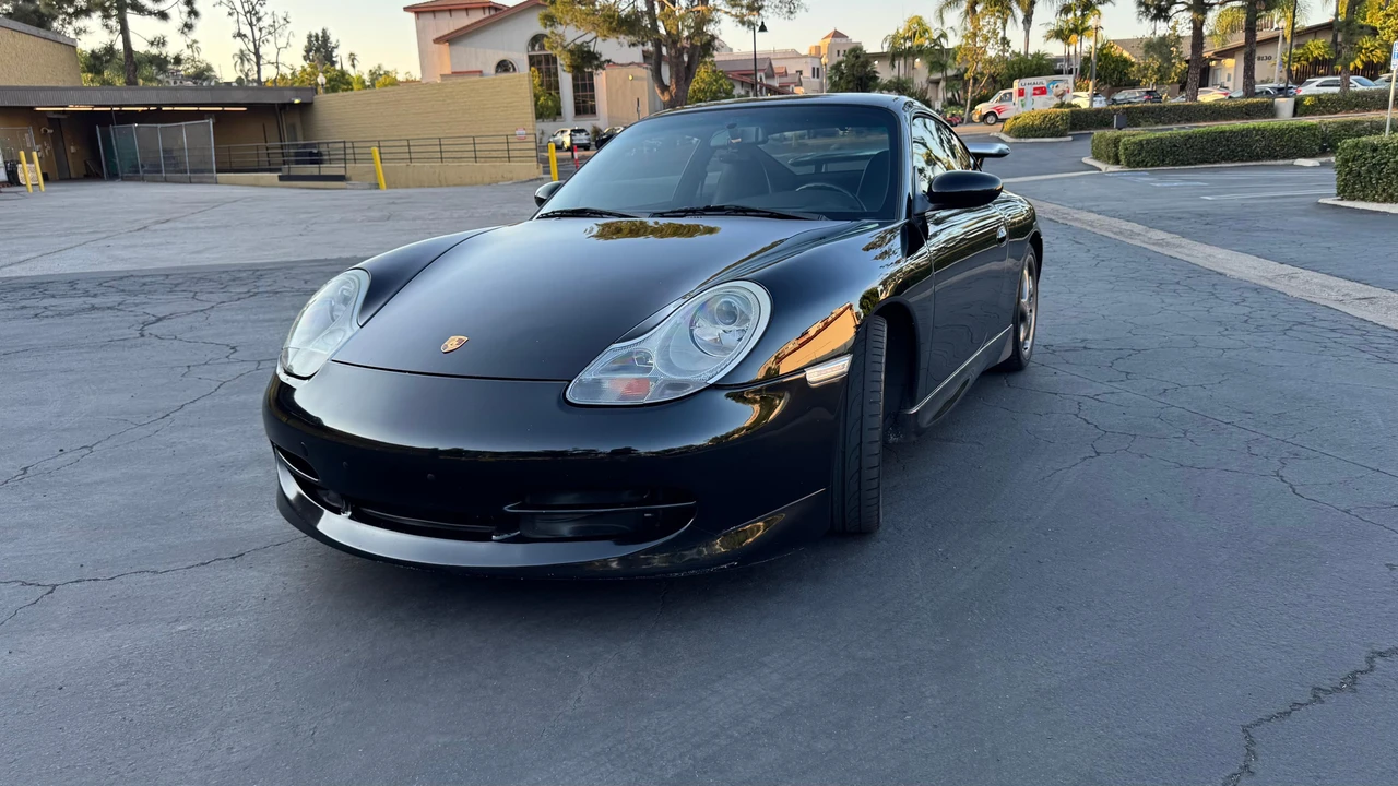 1999 Porsche 996 Carrera 4 - Image 7 of 31