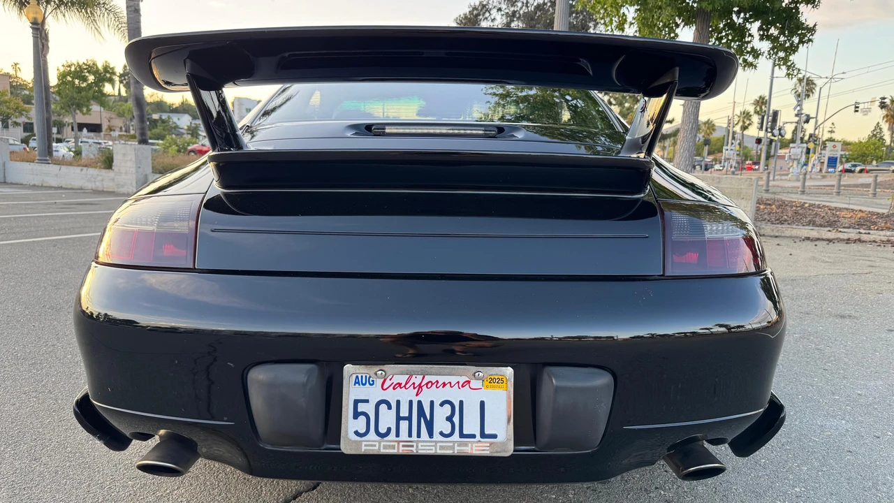 1999 Porsche 996 Carrera 4 - Image 17 of 31
