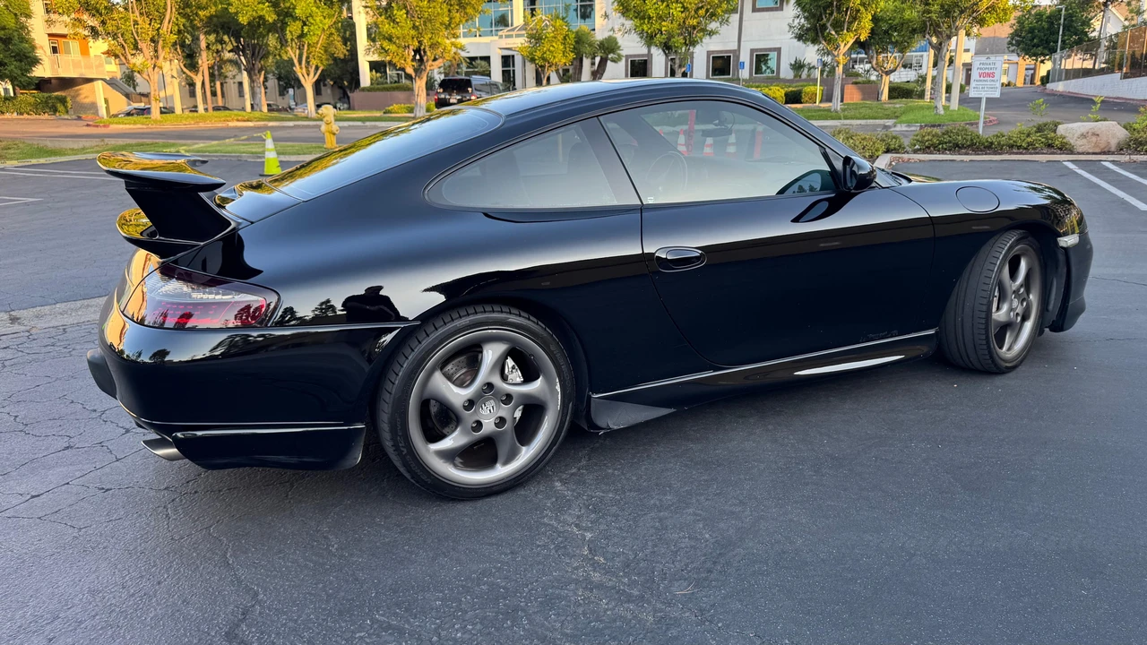 1999 Porsche 996 Carrera 4 - Image 22 of 31