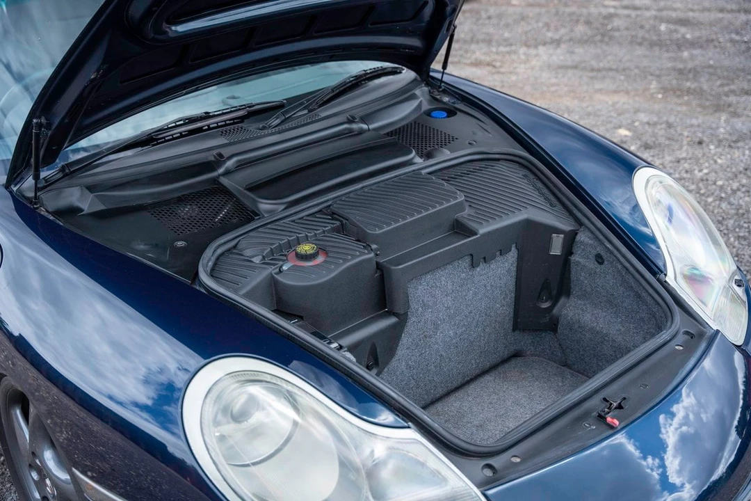 1999 Porsche 996 Carrera 4 - Image 15 of 30