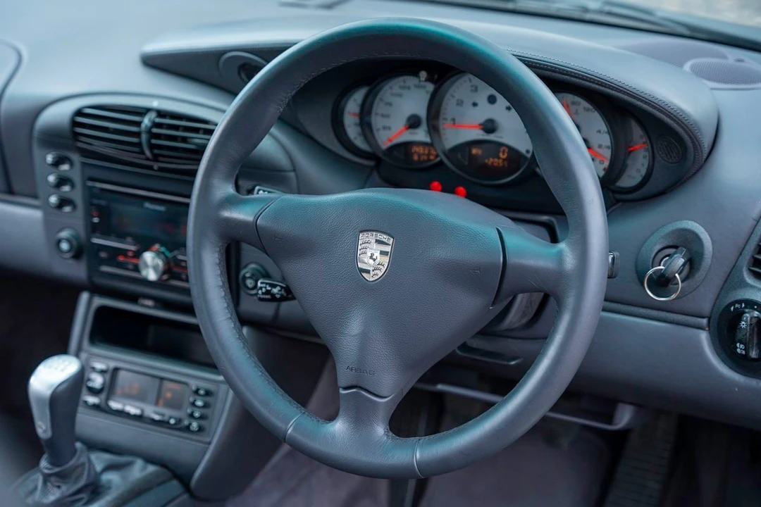 1999 Porsche 996 Carrera 4 - Image 28 of 30
