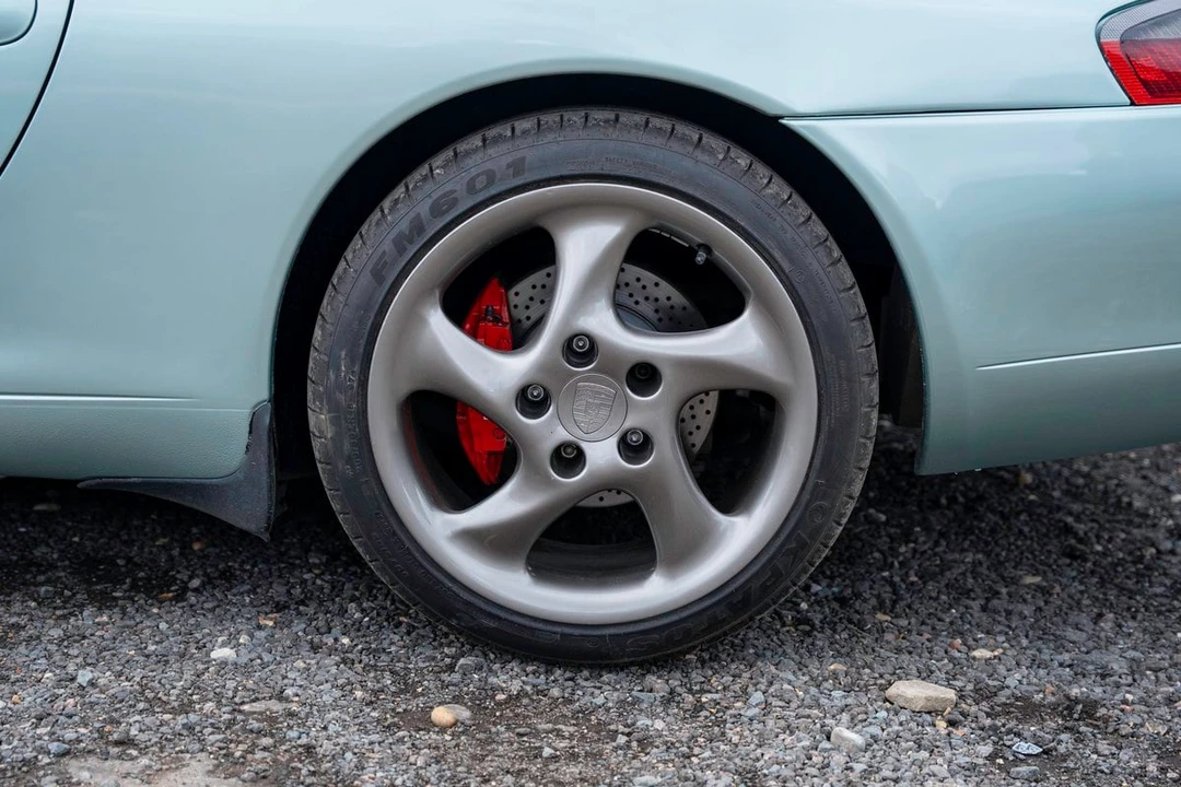 1999 Porsche 996 Carrera 4 - Image 25 of 30