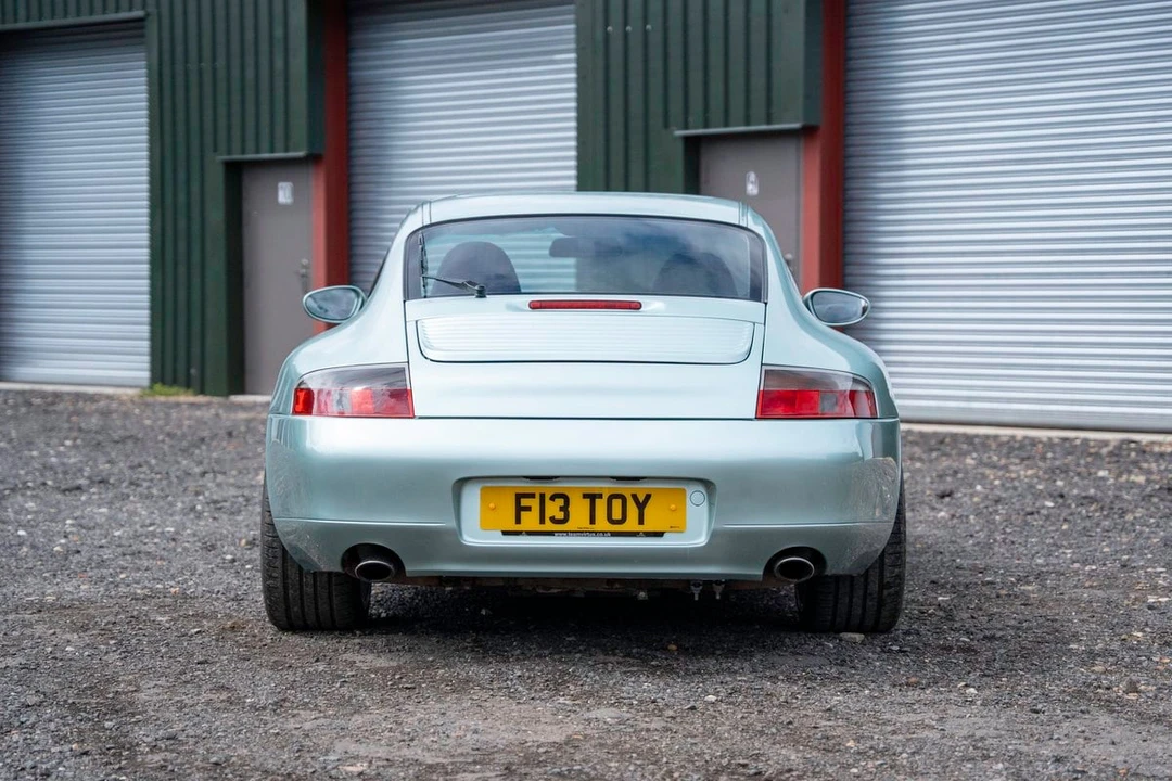 1999 Porsche 996 Carrera 4 - Image 4 of 31