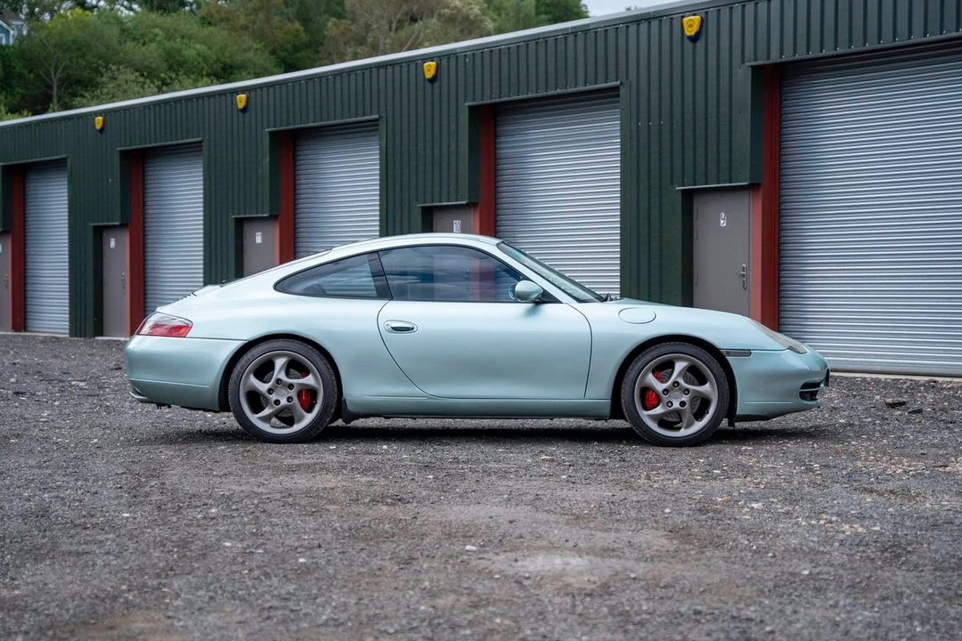 1999 Porsche 996 Carrera 4 - Image 18 of 31