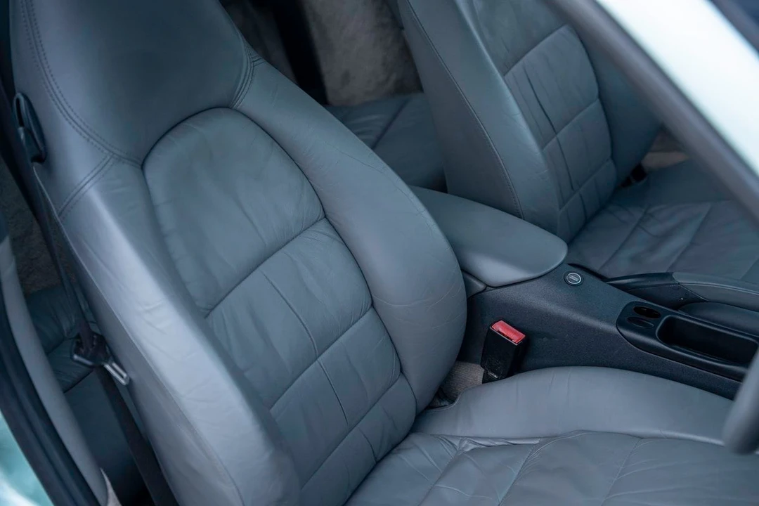 1999 Porsche 996 Carrera 4 - Image 30 of 31
