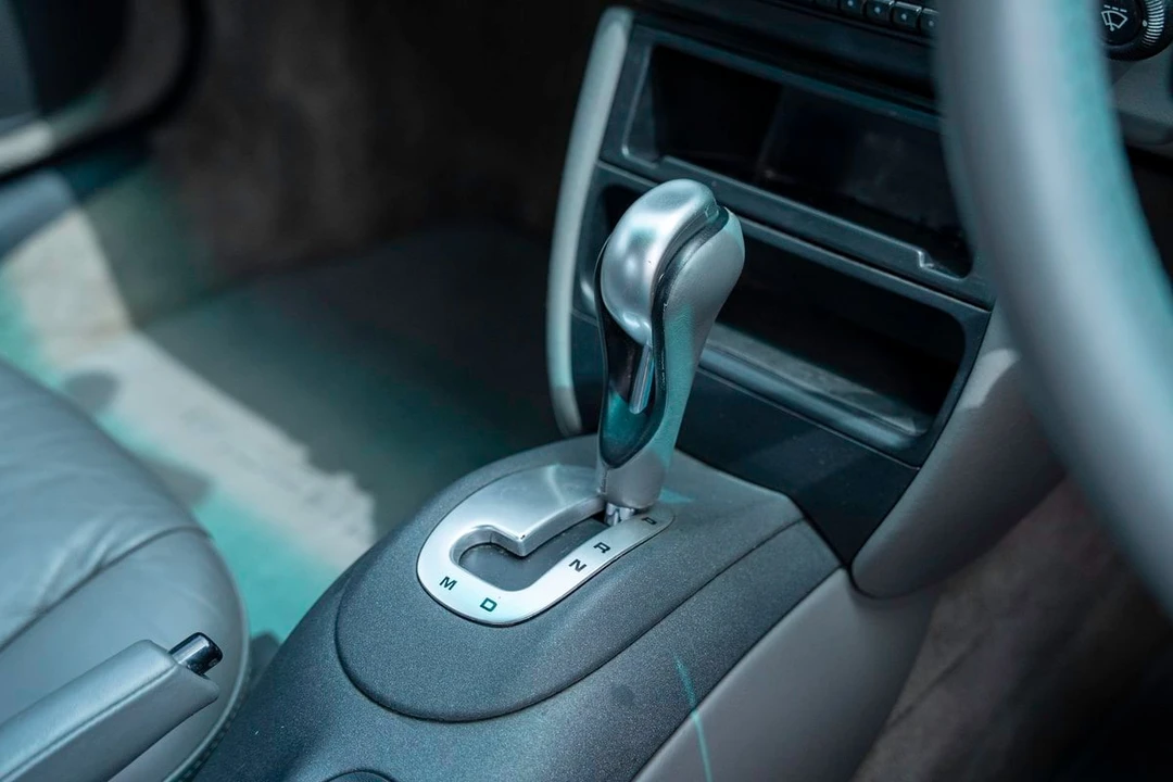 1999 Porsche 996 Carrera 4 - Image 10 of 31
