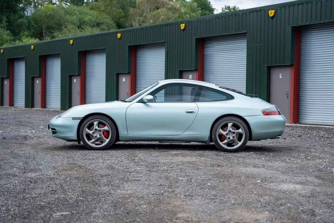 1999 Porsche 996 Carrera 4 - Image 22 of 31