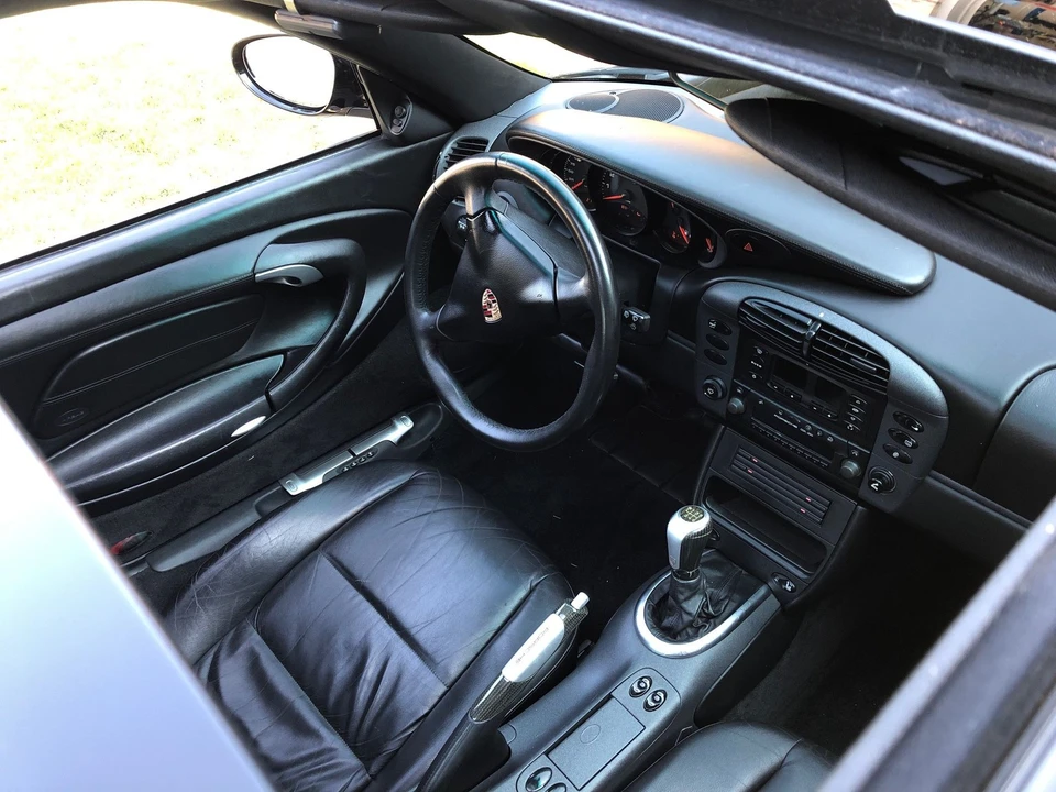 1999 Porsche 996 Carrera 4 - Image 2 of 9