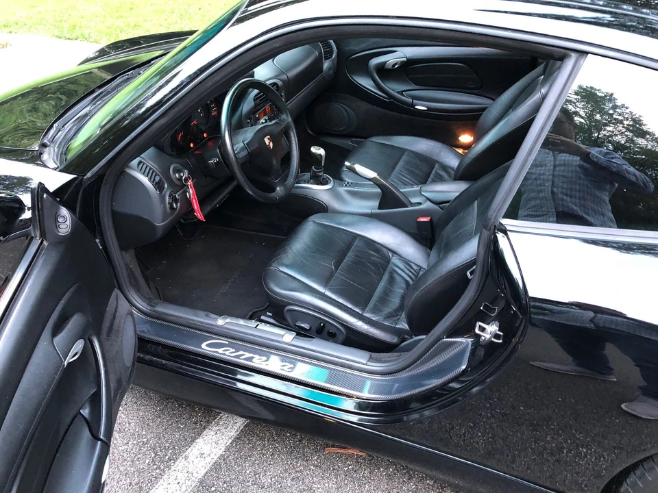 1999 Porsche 996 Carrera 4 - Image 6 of 9