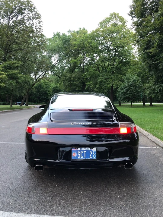 1999 Porsche 996 Carrera 4 - Image 8 of 9