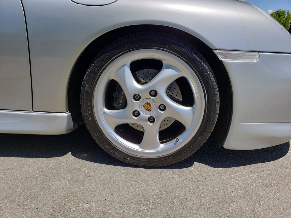 1999 Porsche 996 Carrera - Image 13 of 31
