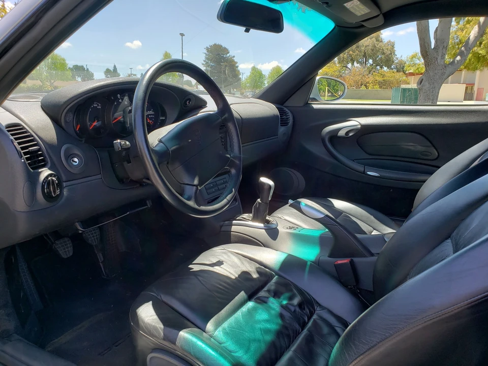 1999 Porsche 996 Carrera - Image 24 of 31