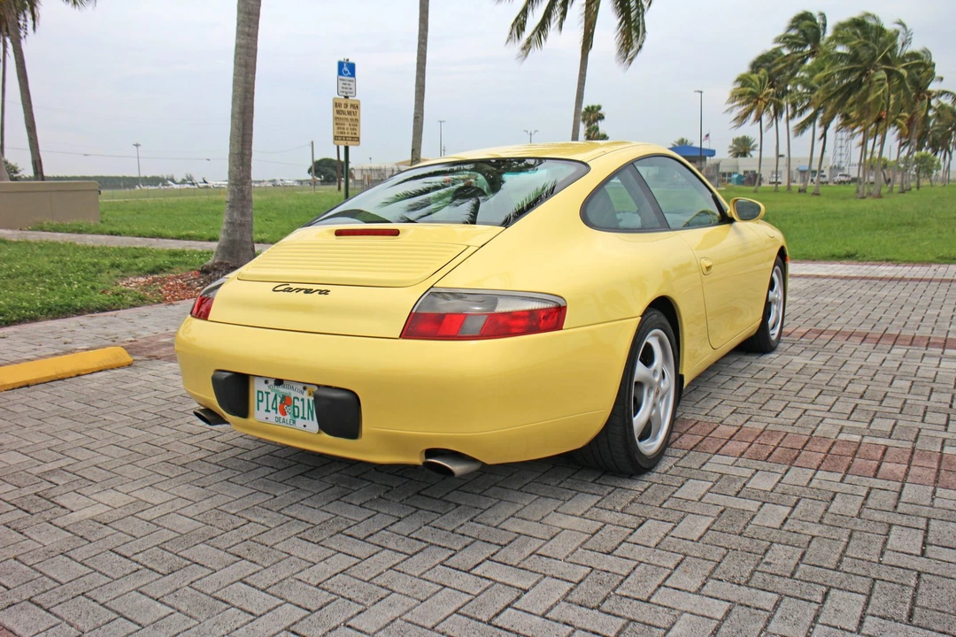 1999 Porsche 996 Carrera - Image 10 of 31