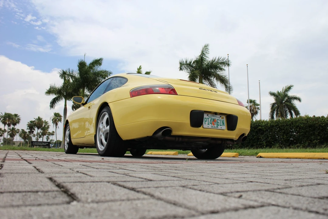 1999 Porsche 996 Carrera - Image 29 of 31