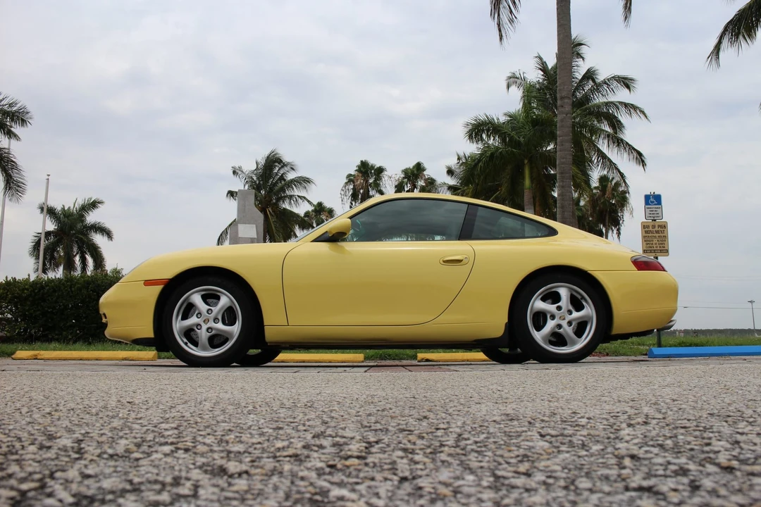 1999 Porsche 996 Carrera - Image 27 of 31