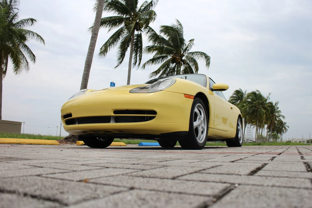 1999 Porsche 996 Carrera - Image 25 of 31