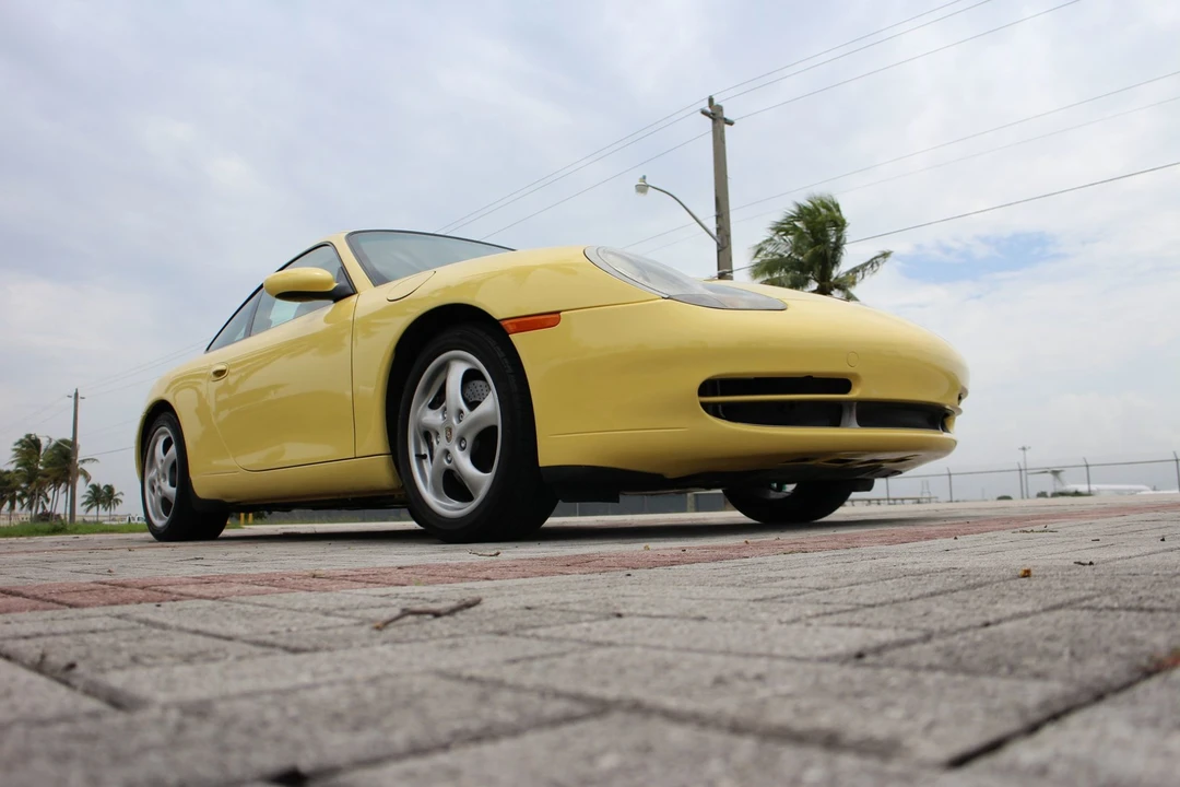 1999 Porsche 996 Carrera - Image 21 of 31
