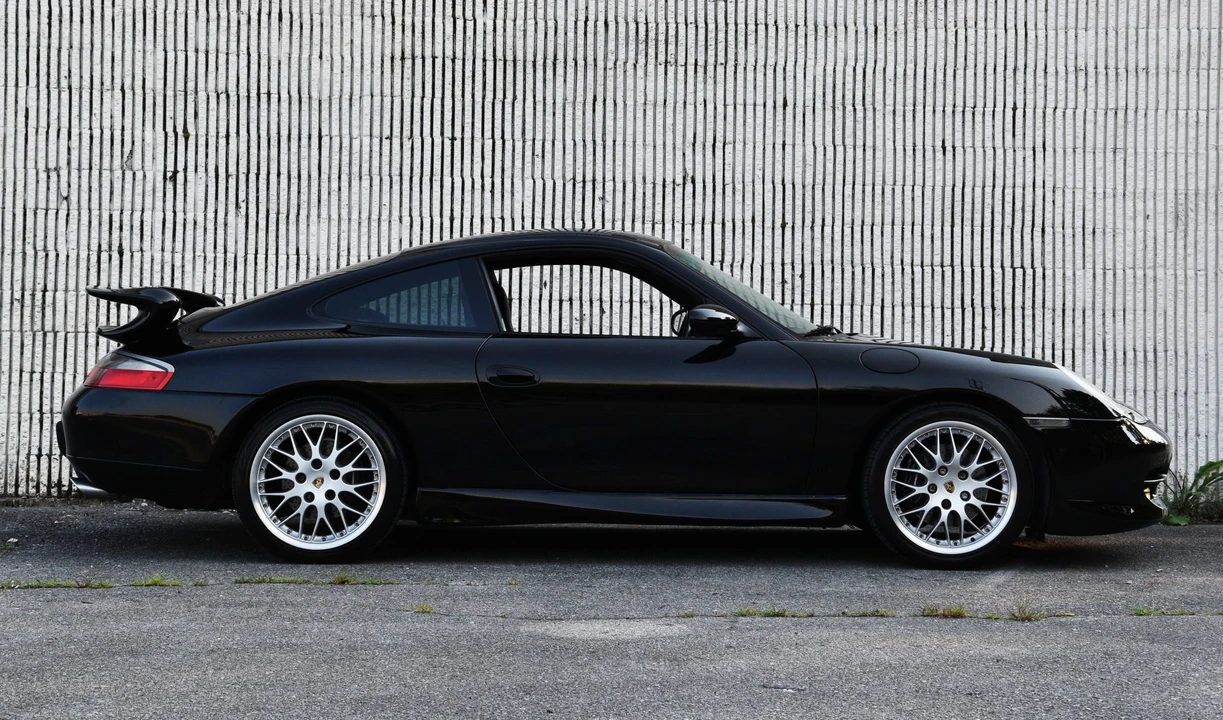 1999 Porsche 996 Carrera - Image 26 of 31