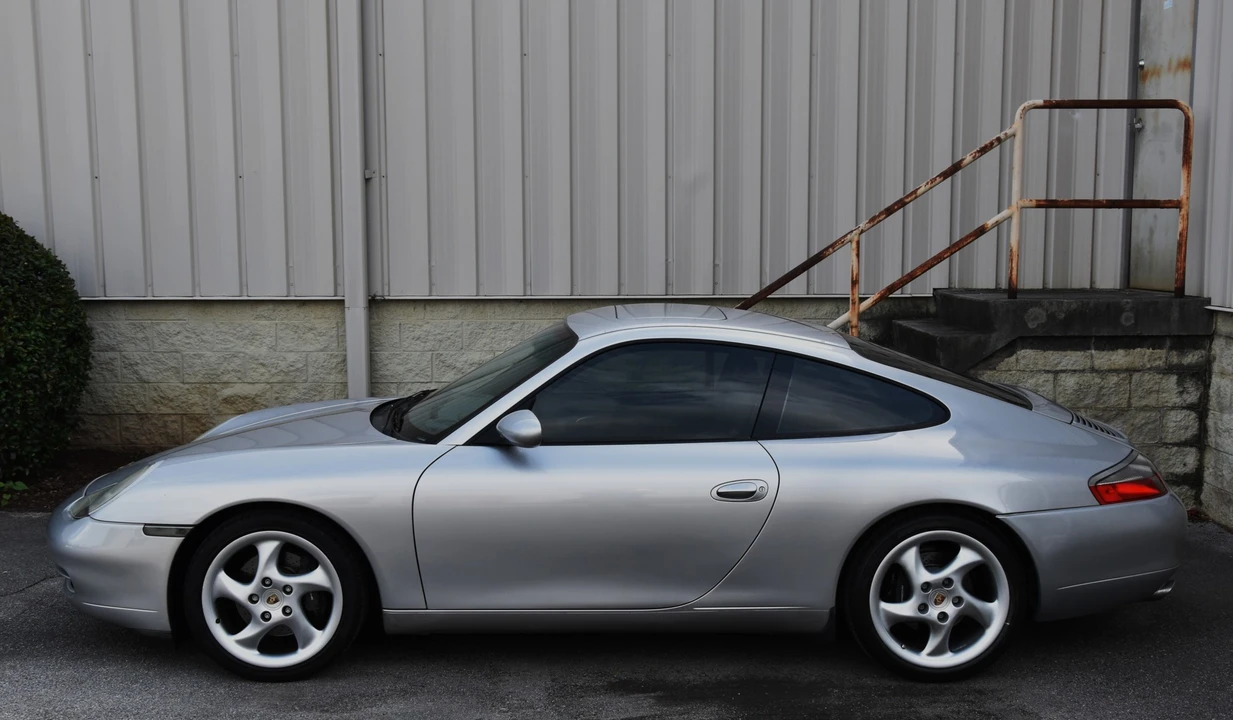 1999 Porsche 996 Carrera - Image 8 of 31